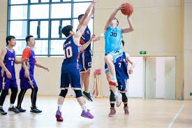 帕福斯1-0黄潜斩获队史欧冠首胜，卢卡森制胜，盖伊失单刀