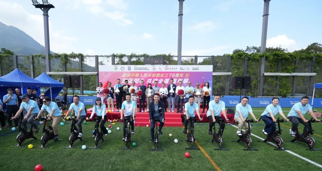 无缘八强！十人罗马1-3总比分3-4遭毕巴逆转 胡梅尔斯11分钟直红